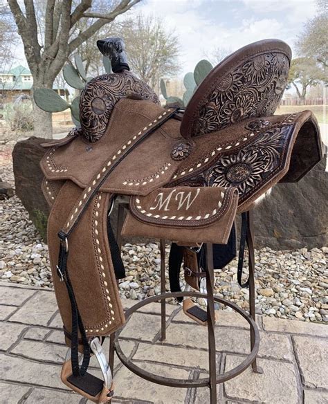 Master saddles - Master Saddles Lightweight Model Win 6th and 10th in the BBR World Finals Short Go! 1670 Entries In The Open! Video is Kara Large Placing in both qualifying runs and 6 th in the Finals. Running her superstar Credit To Fiesta in a Lightweight!